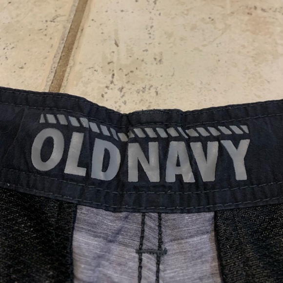 Old Navy Men's Striped Cargo Shorts Size 28 - Picture 4 of 6